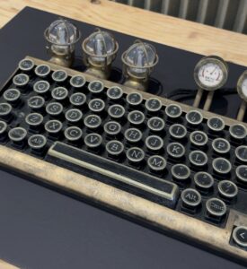スチームパンク展に展示されていたキーボード